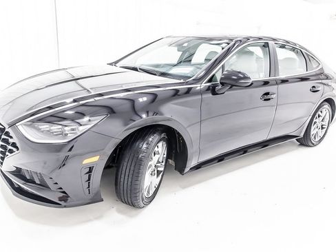 Used 2023 Hyundai Sonata SEL w/ Preferred Accessory Package FWD image 2