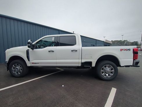 New 2026 Ford F250 King Ranch w/ Chrome Package AWD/4WD image 11