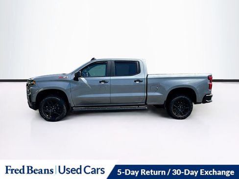 Used 2021 Chevrolet Silverado 1500 LT Trail Boss w/ LPO, Dark Essentials Package AWD/4WD image 4