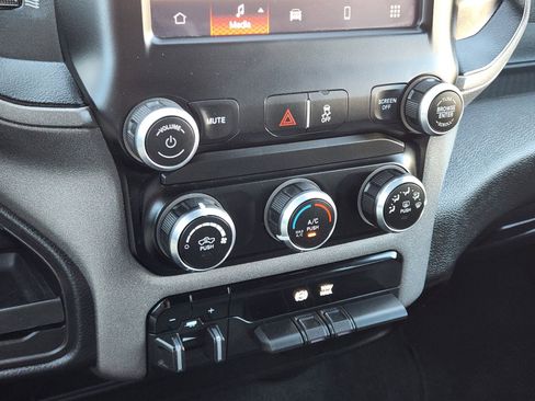 Used 2022 RAM 3500 Tradesman image 20