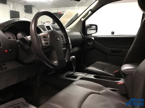 Used 2015 Nissan Xterra PRO-4X w/ Pro-4x Leather Package image 21