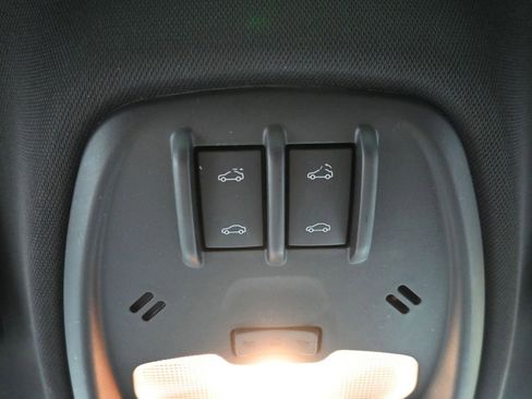 Used 2024 Chevrolet Trax RS w/ Sunroof Package image 20