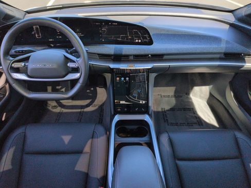 Used 2024 Lucid Air Touring image 29