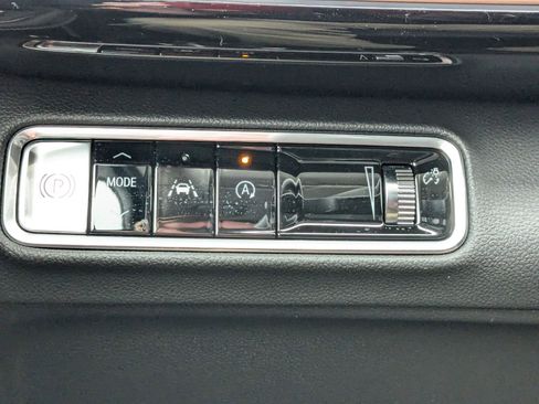 New 2025 Buick Envision Sport Touring image 15