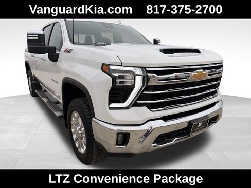 Used 2025 Chevrolet Silverado 2500 LTZ w/ LTZ Premium Package image 5
