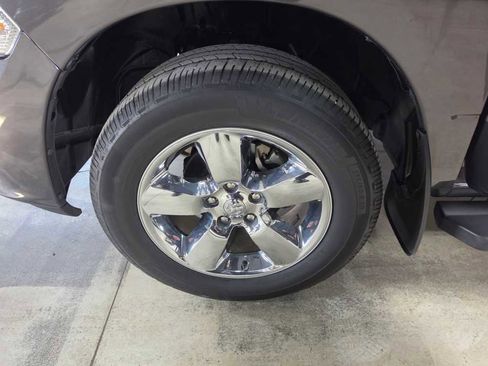 Used 2019 RAM 1500 Express w/ Express Value Package image 10