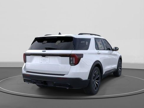 New 2026 Ford Explorer ST-Line image 8