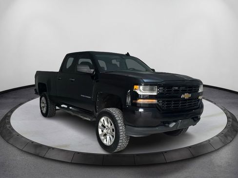 Used 2016 Chevrolet Silverado 1500 Custom w/ Custom Convenience Package image 3