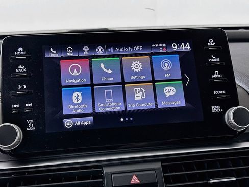 Used 2018 Honda Accord Touring image 15