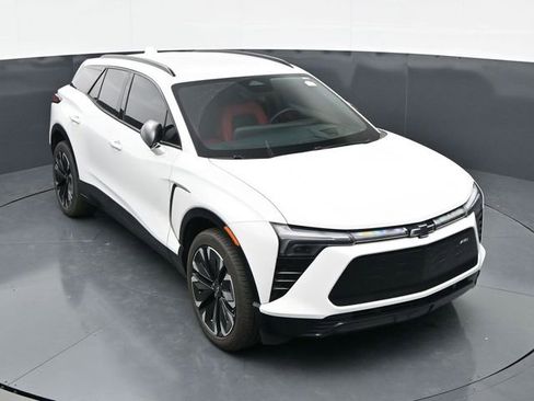 Used 2024 Chevrolet Blazer EV RS AWD/4WD image 26