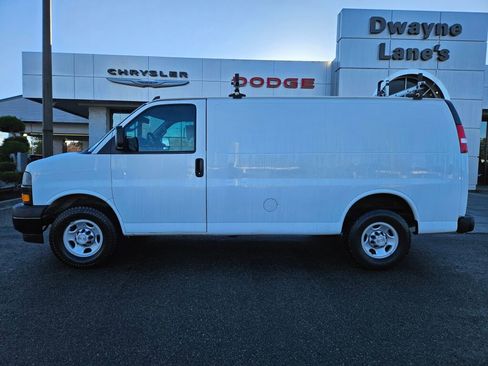 Used 2019 Chevrolet Express 2500 Work Van w/ Driver Convenience Package image 2