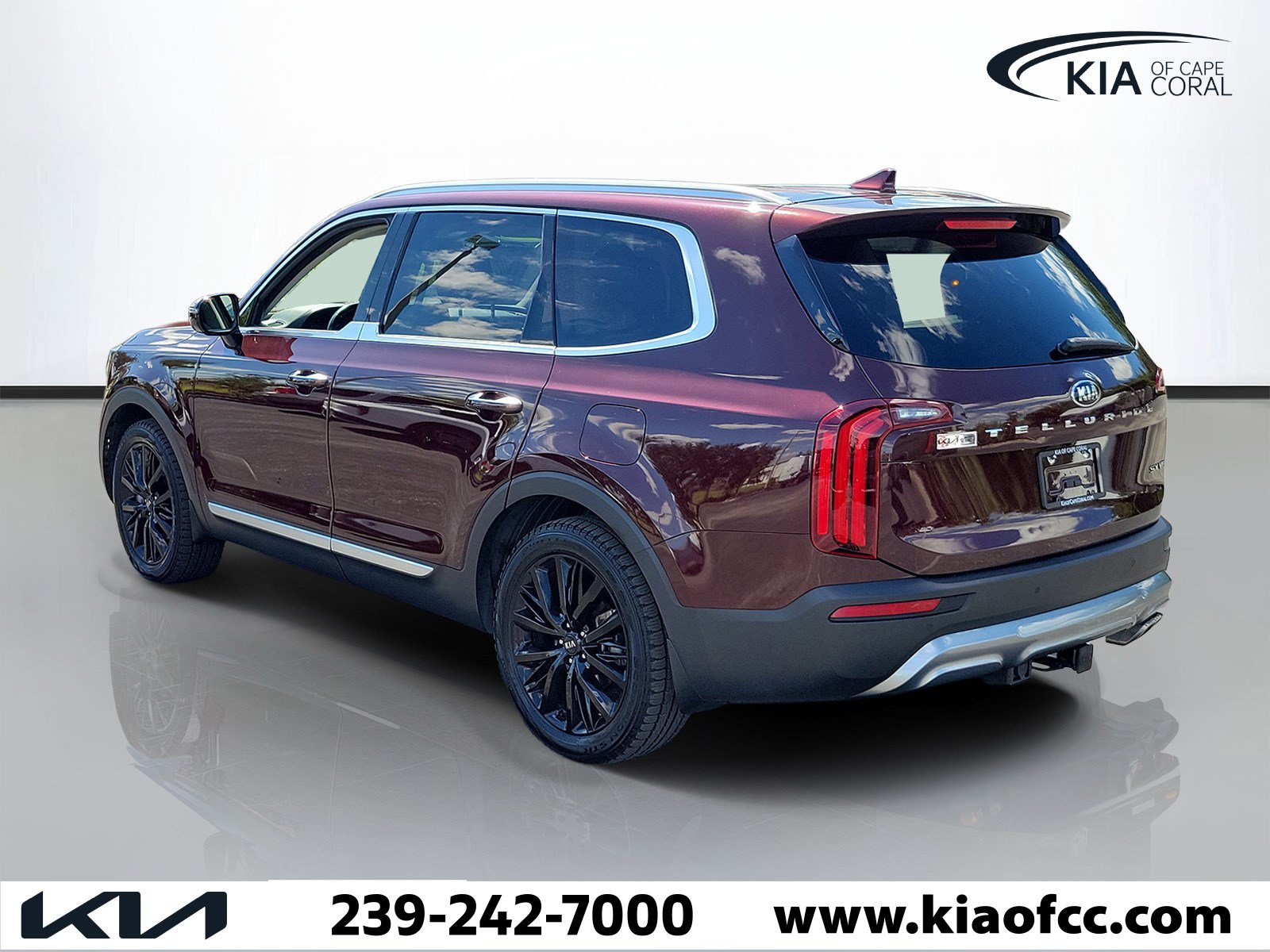 Used 2021 Kia Telluride SX w/ Towing Package FWD image 4