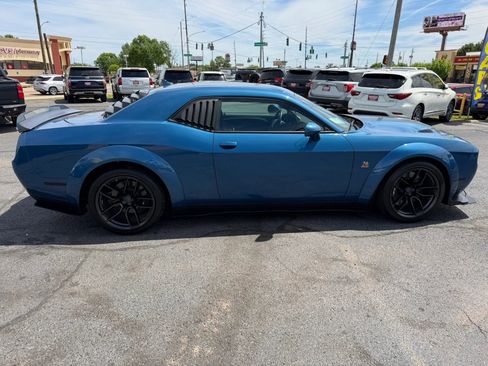 Used 2022 Dodge Challenger R/T Scat Pack RWD image 16