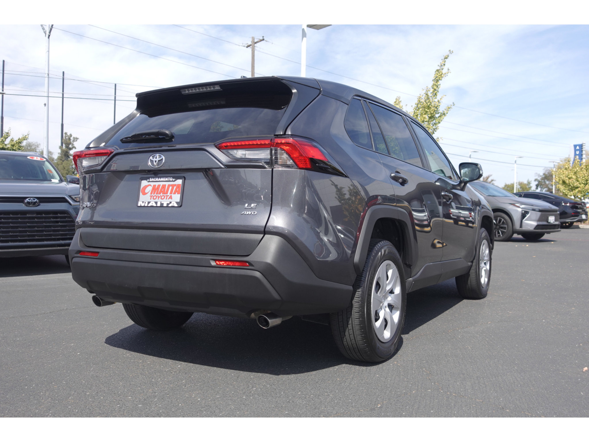 Certified 2024 Toyota RAV4 LE AWD/4WD image 3