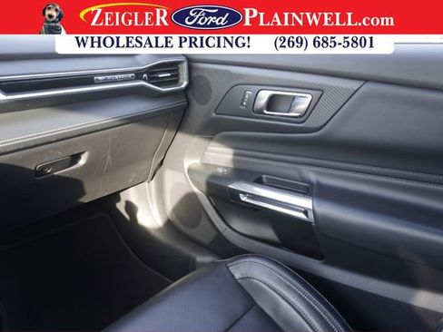 Used 2024 Ford Mustang Premium image 25