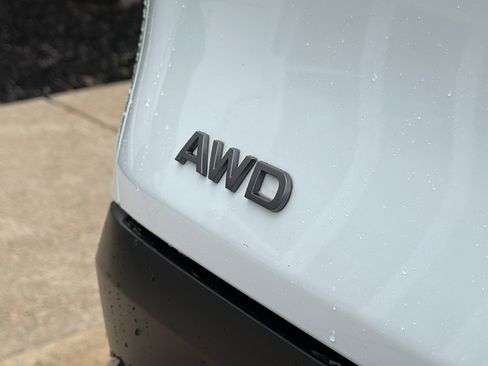 Used 2025 Nissan Murano SL image 10