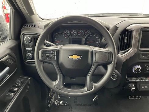 Used 2023 Chevrolet Silverado 1500 Custom image 10