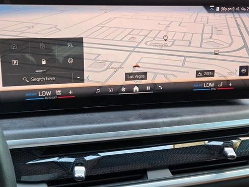 Certified 2025 BMW X5 sDrive40i w/ Premium Package RWD image 13