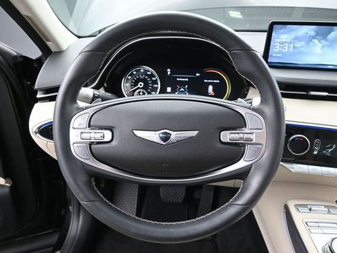 Used 2024 Genesis GV70 2.5T w/ Advanced Package image 5