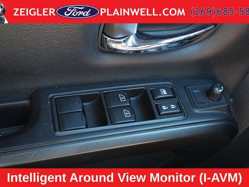 Used 2021 Nissan Titan PRO-4X w/ Pro-4x Convenience Package AWD/4WD image 31