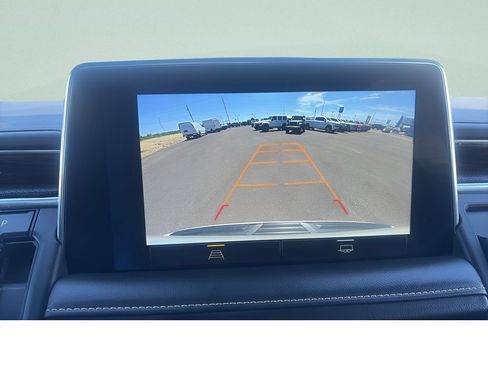 Used 2023 Chevrolet Tahoe Premier AWD/4WD image 15