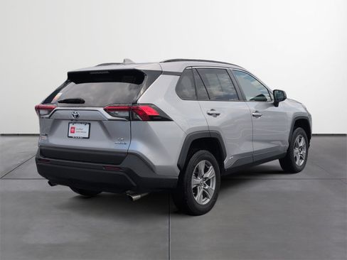Certified 2024 Toyota RAV4 LE AWD/4WD image 5