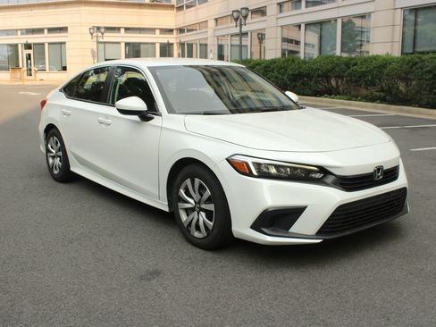Used 2022 Honda Civic LX image 1
