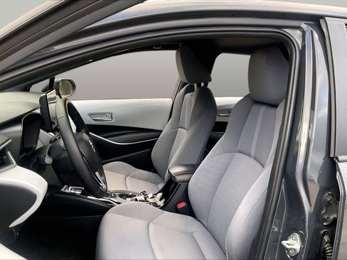 Used 2025 Toyota Corolla SE FWD image 7