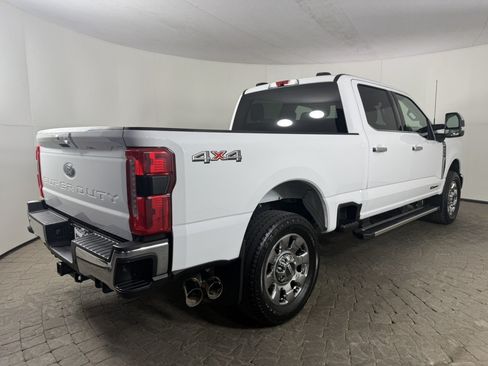 Certified 2025 Ford F250 Lariat AWD/4WD image 9