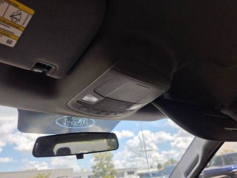 Used 2015 Ford F150 XLT AWD/4WD image 8