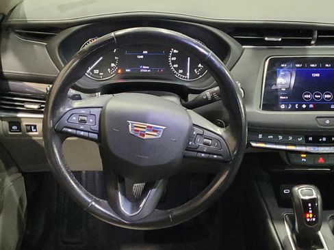 Used 2019 Cadillac XT4 Luxury image 22