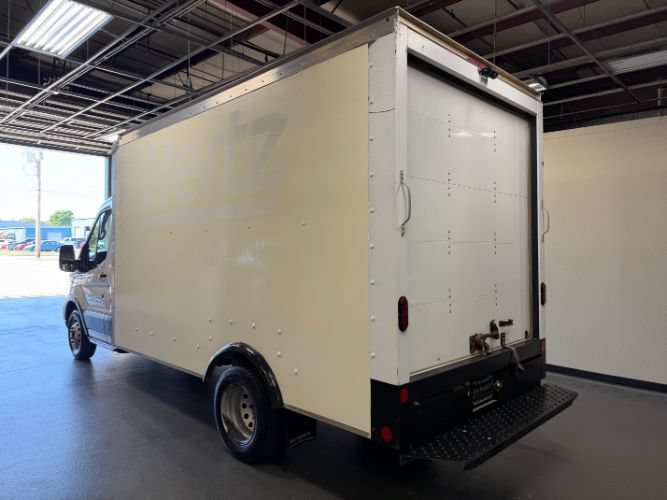 Used 2022 Ford Transit 350 DRW RWD image 2