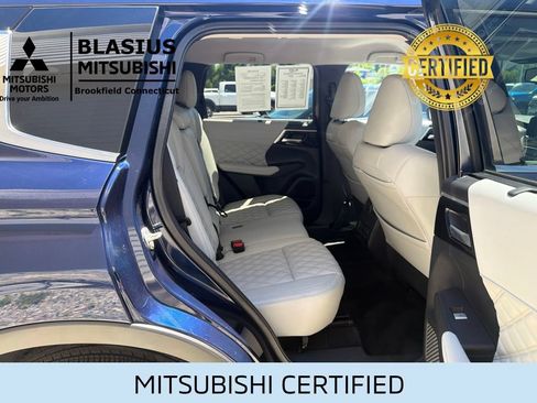 Used 2024 Mitsubishi Outlander SEL AWD/4WD image 41
