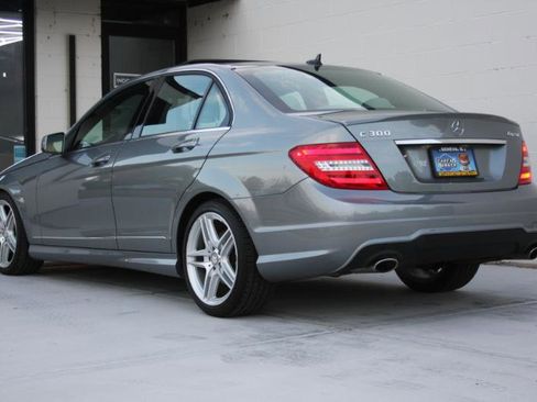 Used 2013 Mercedes-Benz C 300 Sport image 11