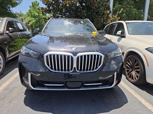 Used 2024 BMW X5 sDrive40i RWD image 2