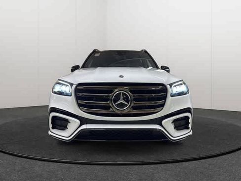 Certified 2024 Mercedes-Benz GLS 580 4MATIC image 2
