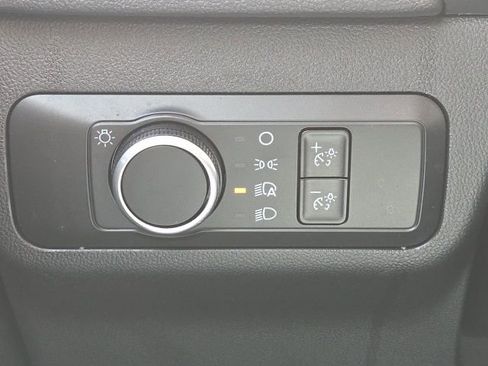 Used 2025 Ford Escape Active AWD/4WD image 27