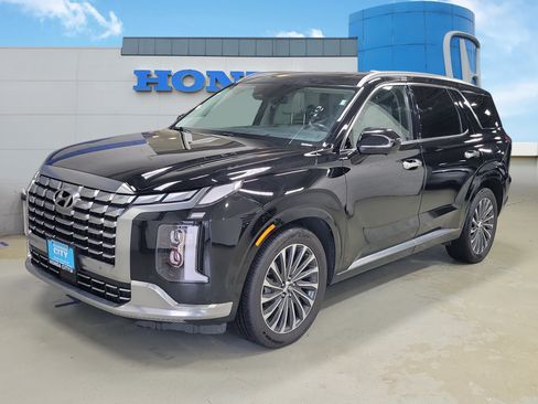 Used 2024 Hyundai Palisade Calligraphy AWD/4WD image 2