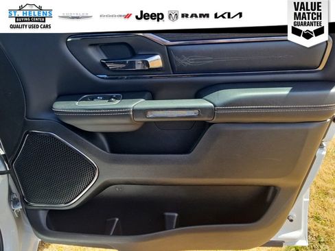 Used 2022 RAM 1500 Limited w/ Body-Colour Bumper Group AWD/4WD image 37
