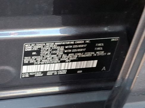 Certified 2023 Toyota RAV4 XLE w/ Convenience Package AWD/4WD image 28