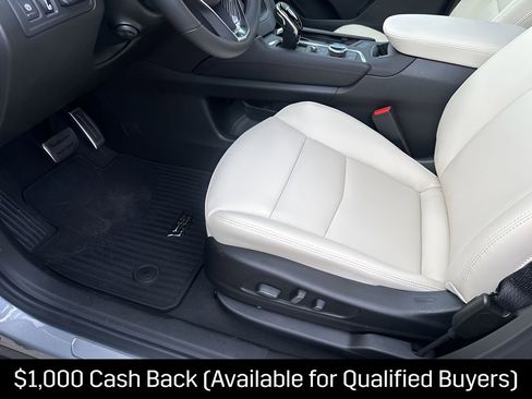 New 2025 Cadillac XT6 Sport w/ Technology Package image 28