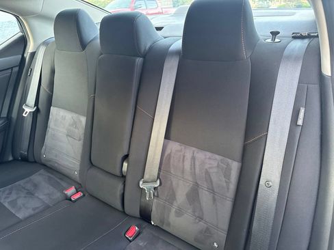Used 2025 Nissan Sentra SR FWD image 31