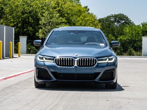 Used 2023 BMW 530i w/ M Sport Package RWD image 3