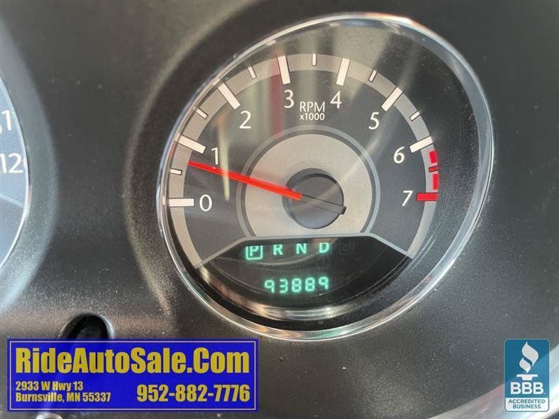 Used 2013 Chrysler 200 Touring FWD image 15