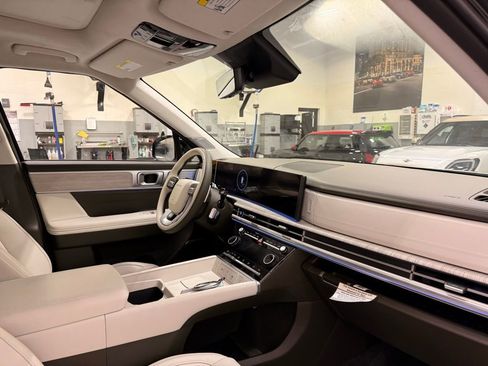 Used 2024 Hyundai Santa Fe Calligraphy image 27