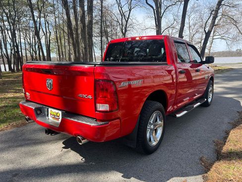 Used 2015 RAM 1500 Express AWD/4WD image 6