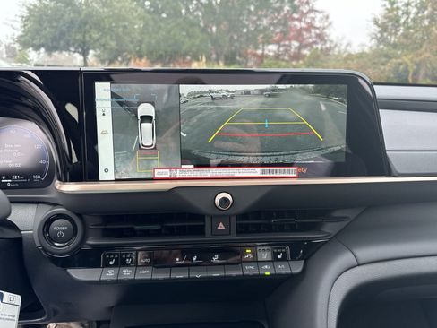 New 2025 Toyota Crown Signia w/ Advanced Technology Package image 20