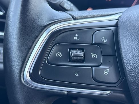 Used 2024 Buick Envista Sport Touring w/ Convenience I Package FWD image 25