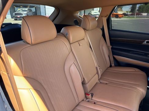 Used 2023 Genesis GV80 2.5T w/ Prestige 20" Package image 15