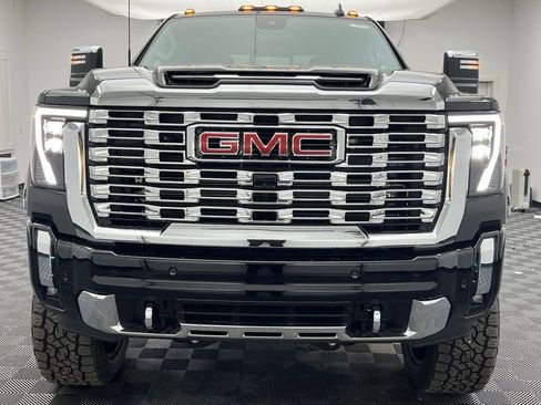 New 2025 GMC Sierra 2500 Denali w/ Technology Package image 17